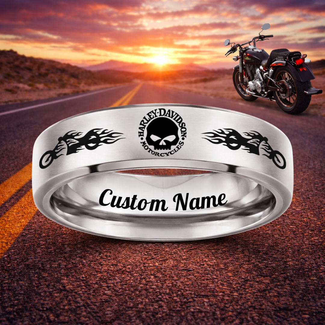 Biker Ring 😎 + Free Bracelet! 🎁